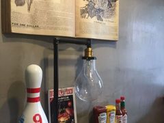 -HIGH FIVE哈福手工汉堡(桂林路店)