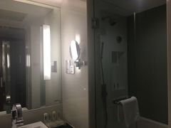 -上海浦东假日酒店