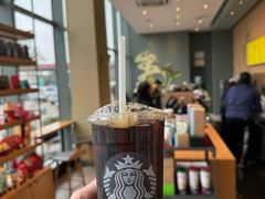 -星巴克(中山服务区西区店)