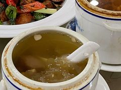 雪梨雪耳炖猪展汤-煲煲掂风味煲仔饭餐厅(西区店)