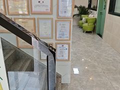-半岛宠物医院24小时·内窥镜·牙科·碎石中心(府城大道店)