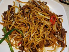 干炒黑椒牛柳丝意粉-香港新发烧腊茶餐厅(书城店)