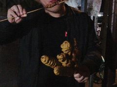 -小魏哥果仁烤面筋
