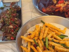 -巴厘龙虾·榜首油焖大虾(音乐学院·沿江酒馆店)