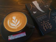 -彳亍咖啡·这里(水湾路店)