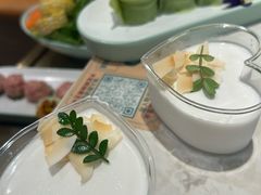 榴莲芝士奶盅-聚汇坊椰子鸡·山野菌(环市东店)