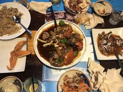 -臻鲜燕海鲜融合餐厅(金陵style店)