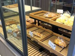 -顶东面包花园·生日蛋糕(世博店)