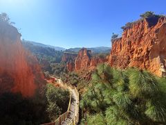 -彩色沙林风景区