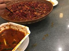 -肖肖酸萝卜鱼火锅(总店)