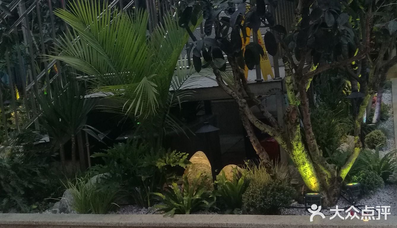 解放碑的天台花园餐厅