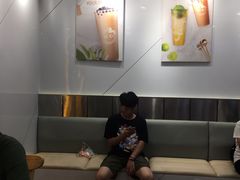 -CoCo都可(火车站东广场店)