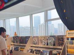 -浣熊唱片店(上海影城店)