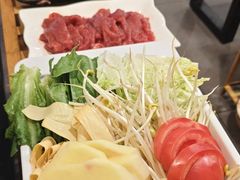 -菌海森林·非遗野生菌火锅(西山区滇池路摩根道店)