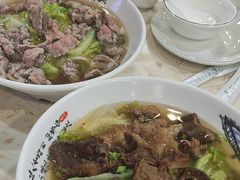 -粤潮牛肉火锅店(江南大道店)