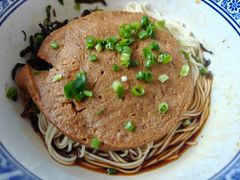 -沪西老弄堂面馆(定西路店)