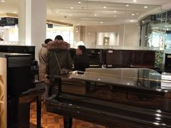 -柏斯音乐艺术中心·钢琴·吉他(上音店)