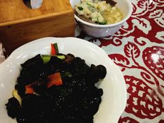 -秦香陕西食府(华贸天地店)