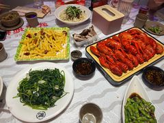 -肥肥虾庄·金牌油焖大虾(首义路店)