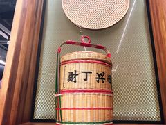 -胡须佬鸡煲四季火锅店(石厦西村直营店)