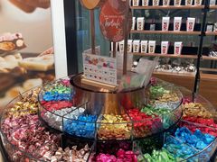 -Laderach 莱德拉(上海环贸iapm店)