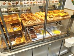 面包甜点陈列柜-KenGee仟吉(步行街店)