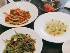 -鱼鲜饭香·招牌汽锅剁椒鱼头王