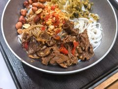 -粉观右江西鲜辣米粉(天地店)