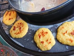 -三人行骨头王火锅(长寿店)