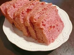 野生草莓酵母吐司-PAOPAO Bakery&Café(港汇店)