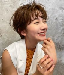 -苑苑发型设计