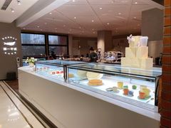 自助取餐区-潮一不贰·法式甜品·生日蛋糕·西式简餐(外滩店)