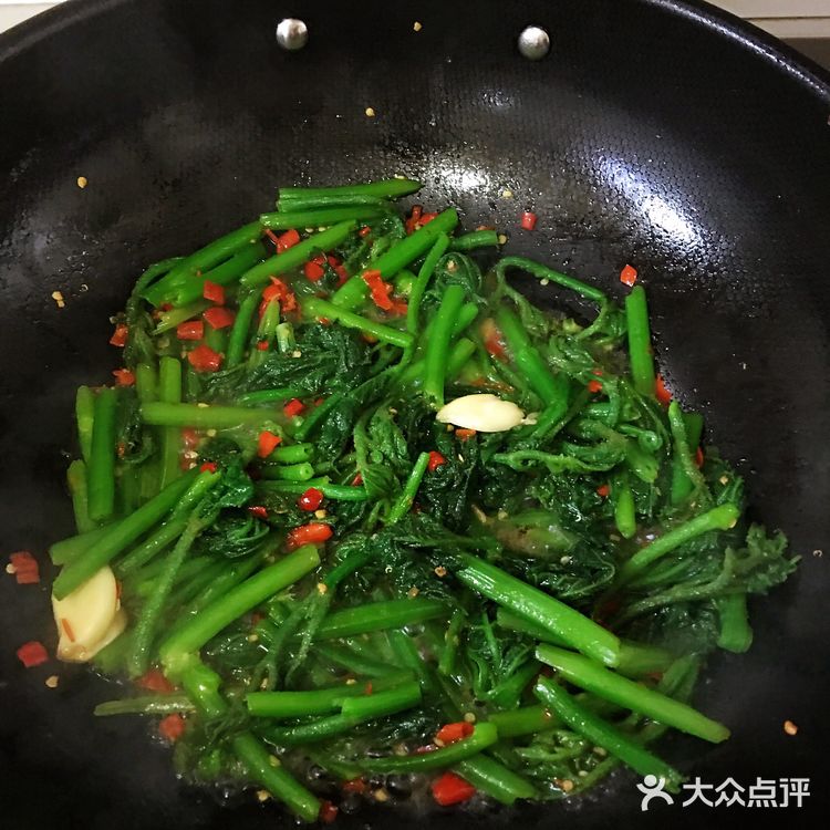 好吃美味绿化你的视野的炒南瓜尖