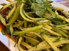 -牛八宝桂林米粉(八里庄店)