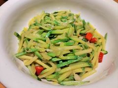 小炒嫩南瓜-六合居·巧味馆(天府长城店)
