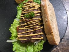 -HIGH FIVE哈福手工汉堡(桂林路店)