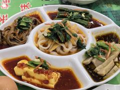 -令氏家外家周秦食府(高新店)