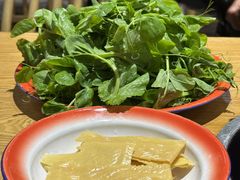 -郭婆婆疯子鸡·土货江湖菜馆