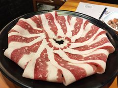 精品牛五花-唯成•韩国炭火烤肉 유성고기