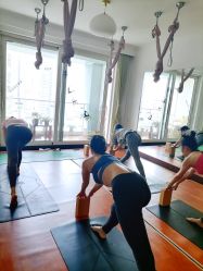 -Yvon yoga 瑜伽·精准体态管理中心
