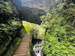 -龙水峡地缝景区