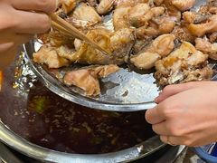 -肖肖酸萝卜鱼火锅(总店)