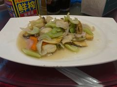 -朝春酒楼