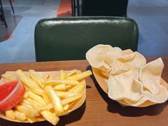 -泉乐坊步行街(烟酒特产平价超市店)