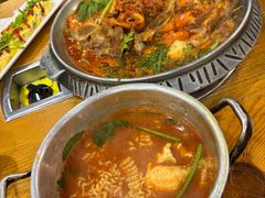-喇喇排骨火锅·传统韩式脊骨汤(望京西园总店)