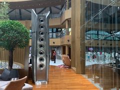 -上海滴水湖皇冠假日酒店