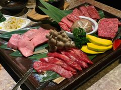 -炼火烤肉店