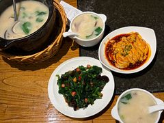 -小城粥道·海胆鲜虾粥(解放广场店)
