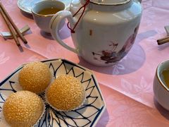 金沙芝麻球-誉八仙酒楼(静安大悦城店)