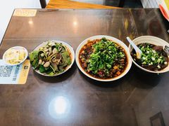 -杨三娘跷脚牛肉(羊子山西路店)